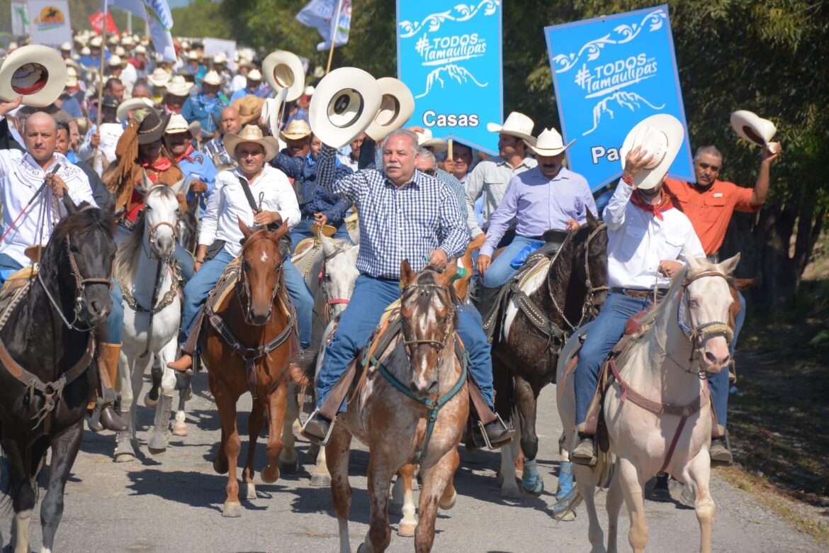 Cabalgando con Todos por Tamaulipas: Miles de familias con César Verástegui